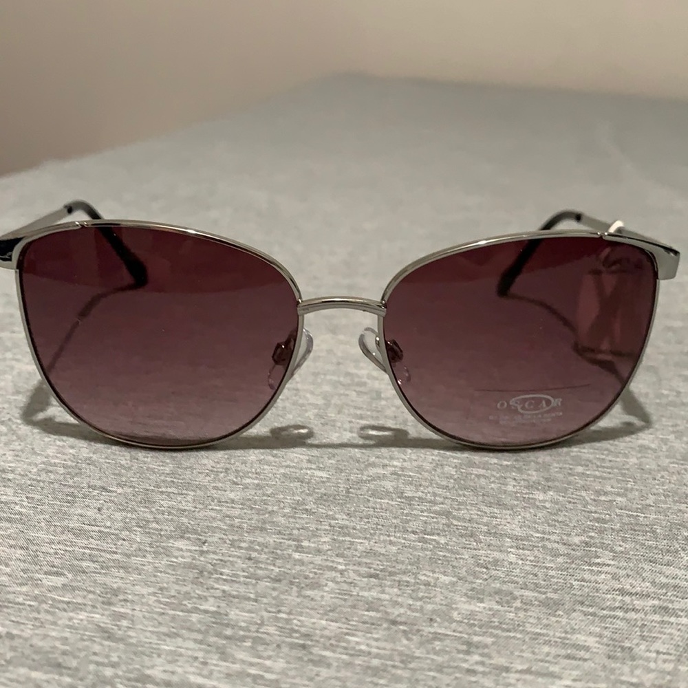 Oscar women’s sunglasses NWT